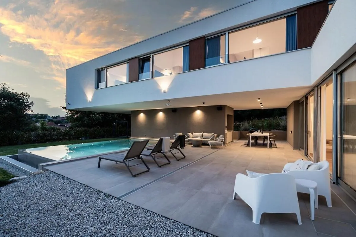 Villa Tie Vizinada - Parenzo By Irundo Ferenci